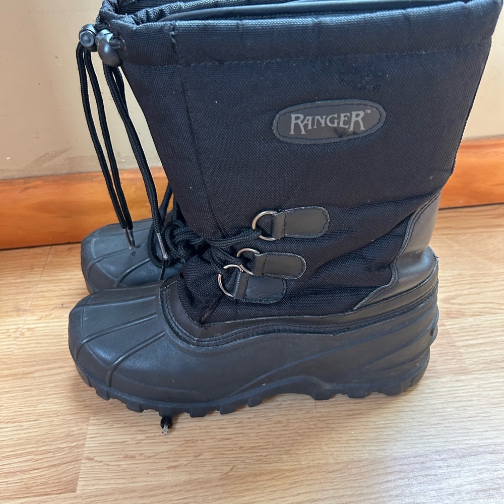 Ranger Women's Black Winter Boots